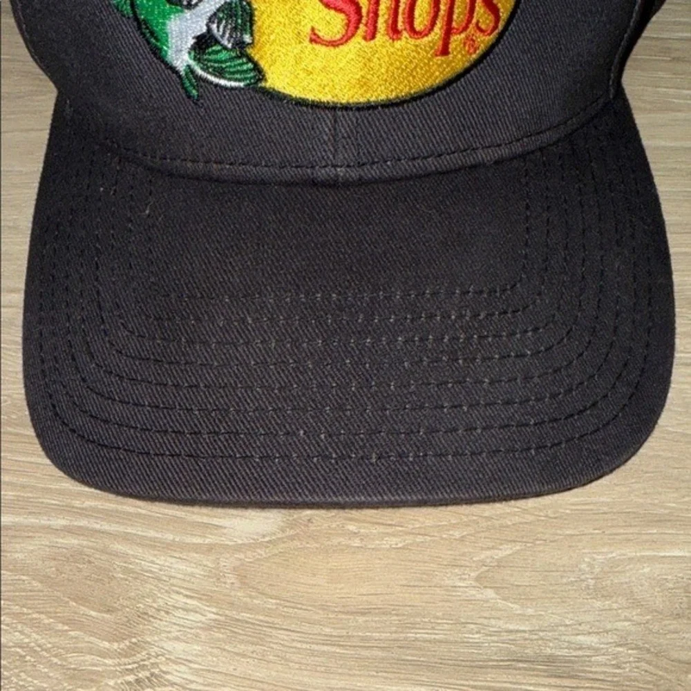 Bass Pro Shops Black Snapback Hat Embroidered Logo Fishing Baseball Cap OSFM